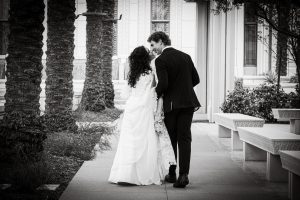 Black and white photo of wedding couple at the Gilbert Arizona Temple